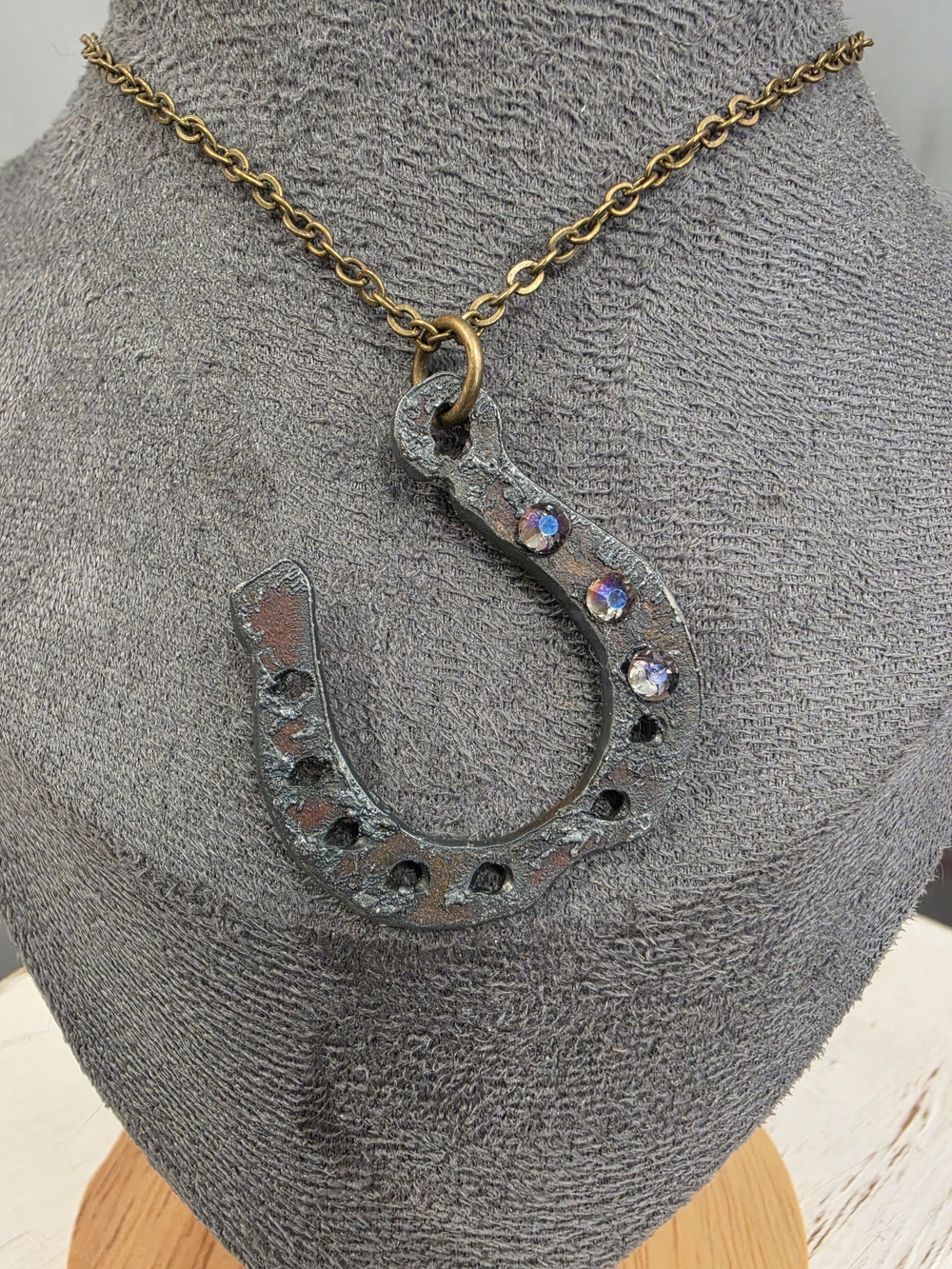 Wanderlust Horseshoe Pendant with Aurora Crystals Necklace. Boho Rustic